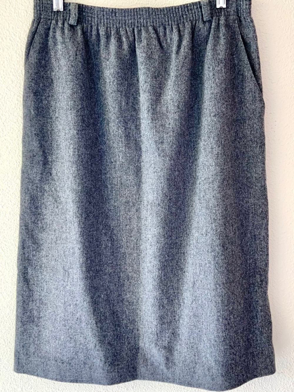 VINTAGE! 100% Wool Skirt Size 14 Gray Midi A-Line Knee Length Elastic Waist